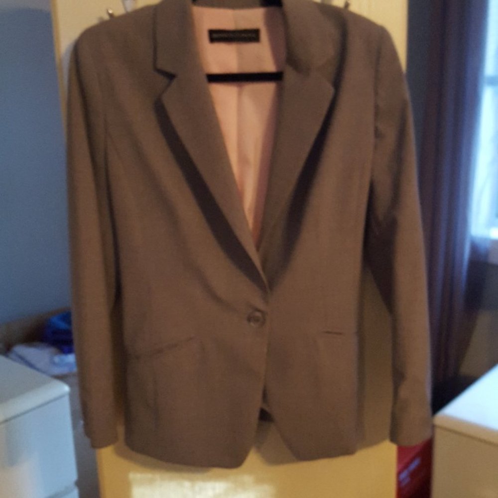 Women's light gray pant suit